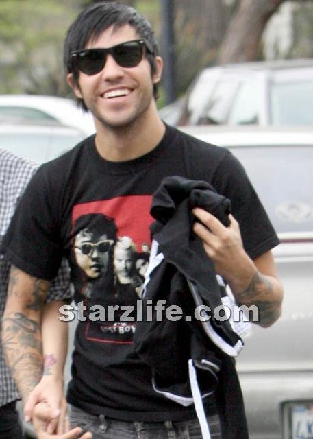 pete wentz hair. Pete Wentz Doesnt Have Lego